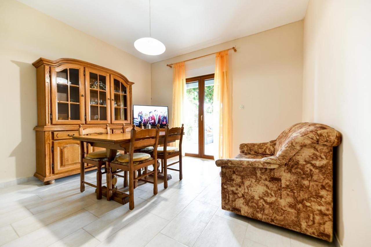 Mare Apartment Sukosan