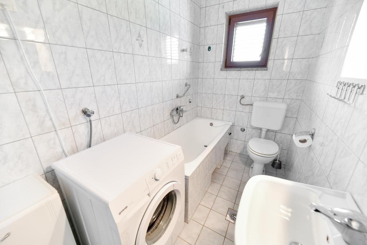 Apartment Mare Sukosan